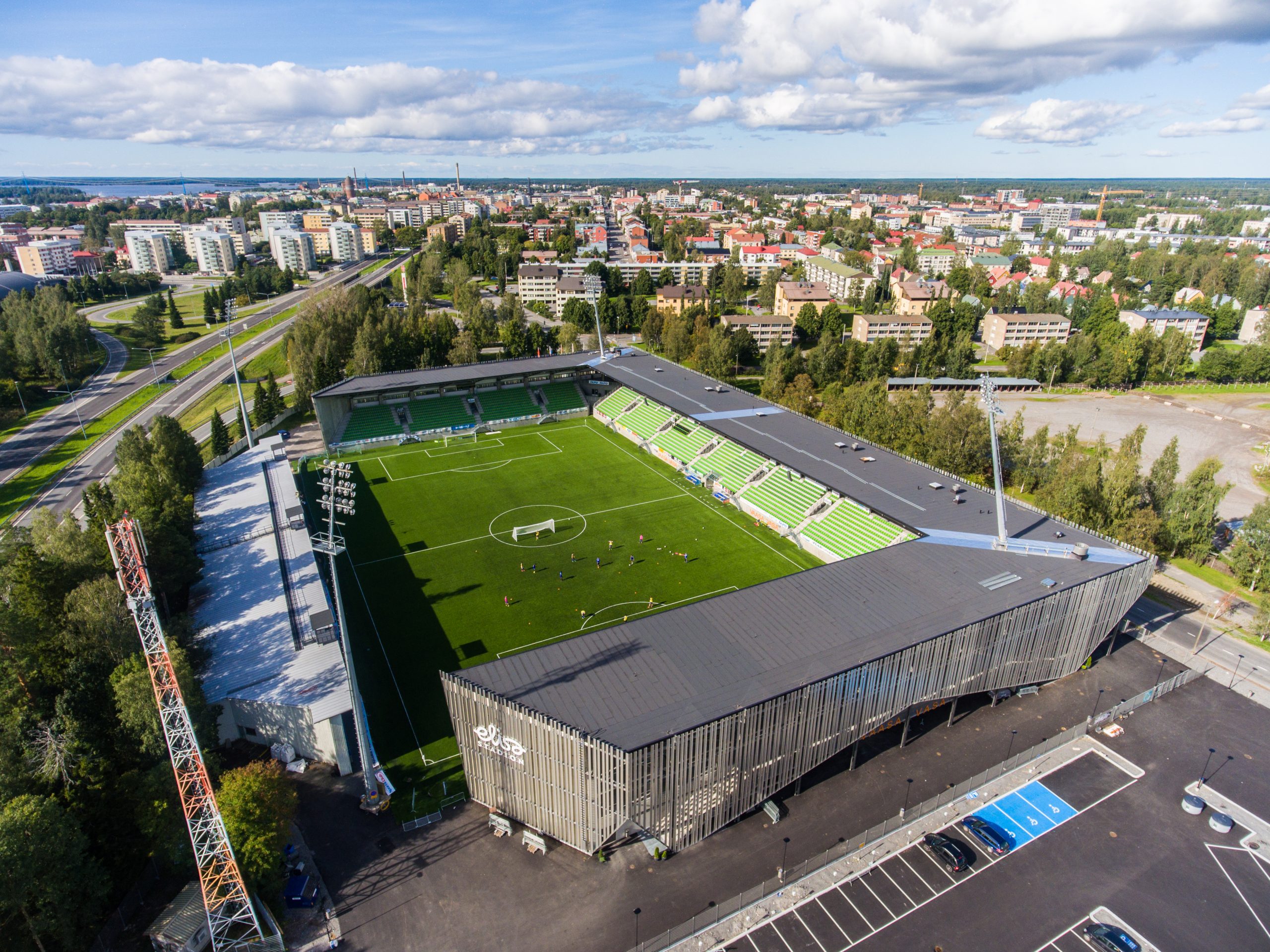 สนามแข่ง : Hietalahti Stadium