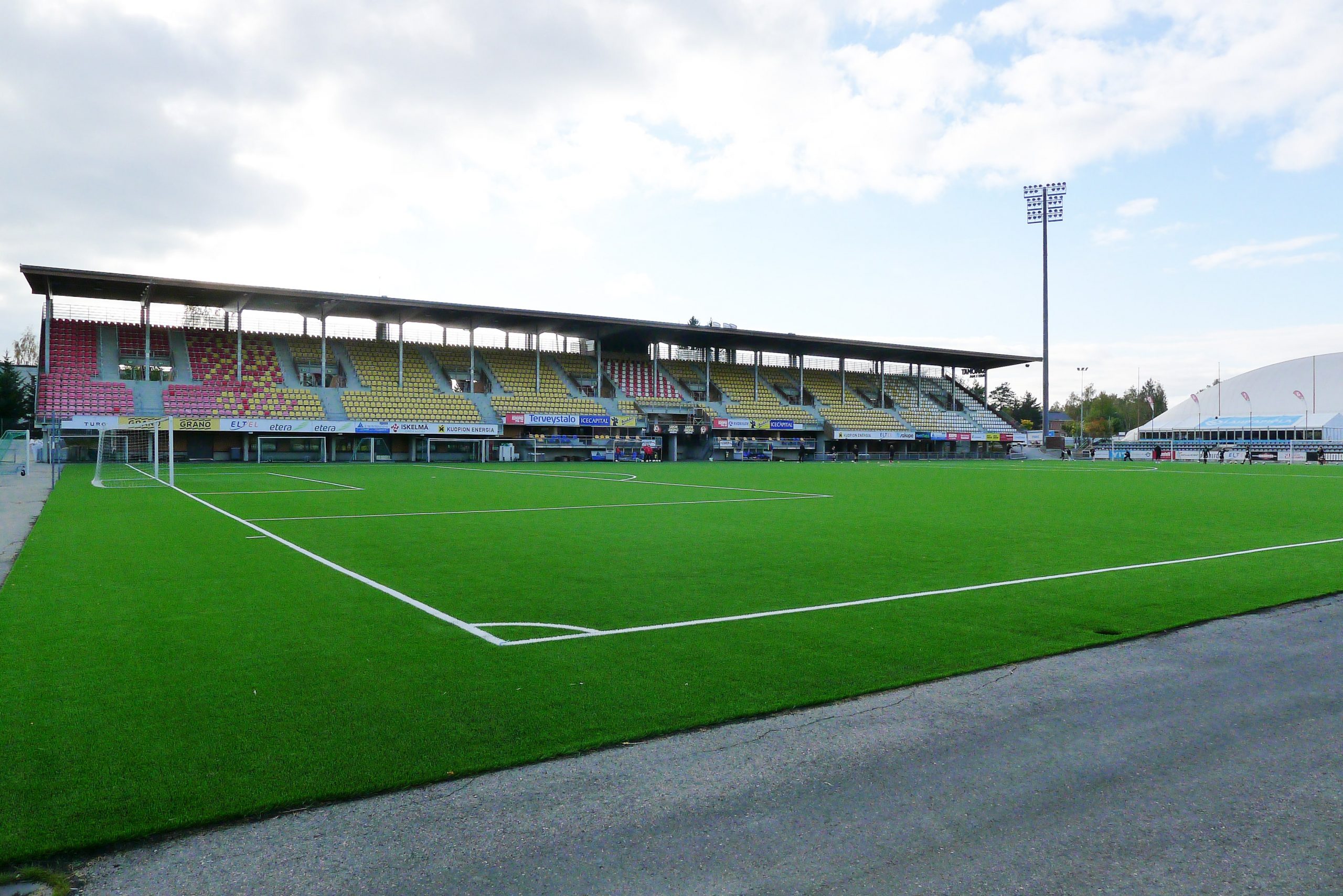 สนามแข่ง : Kuopio Football Stadium
