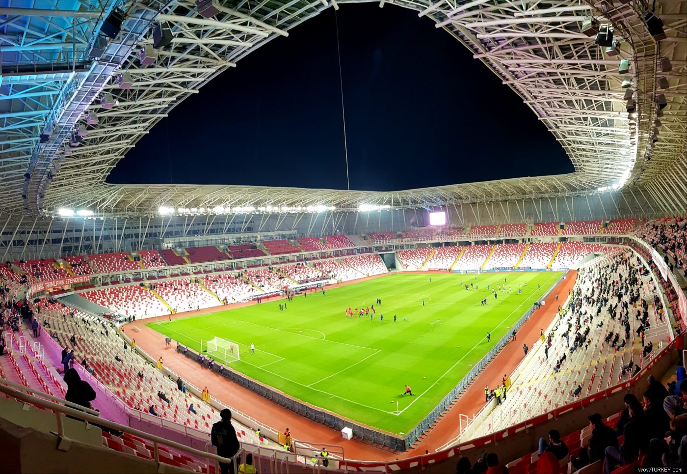 สนามแข่ง : Yeni Sivas 4 Eylül Stadı