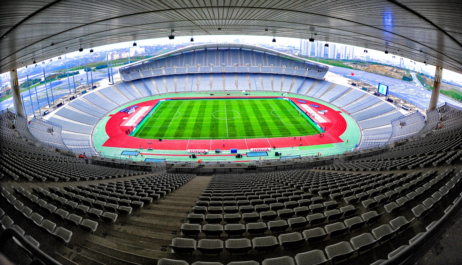 สนามแข่ง : Atatürk Olympic Stadium