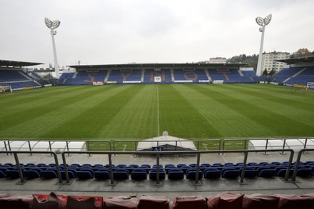 สนามแข่ง : Městský fotbalový stadion Miroslava Valenty