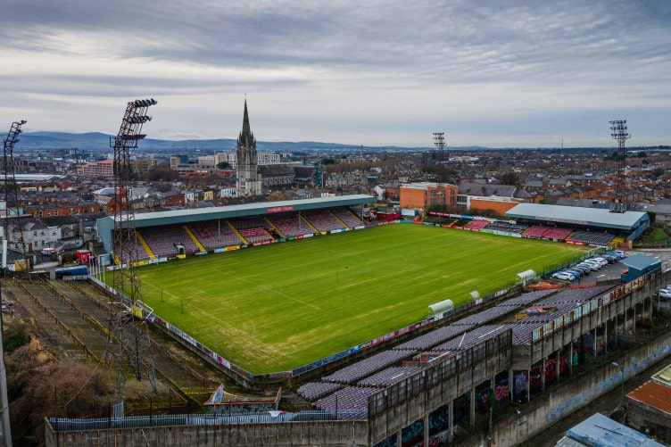 สนามแข่ง : Dalymount Park