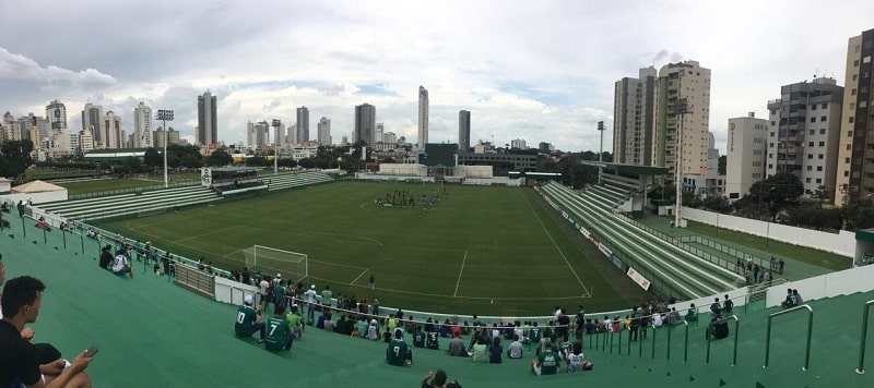 สนามแข่ง : Estádio da Serrinha