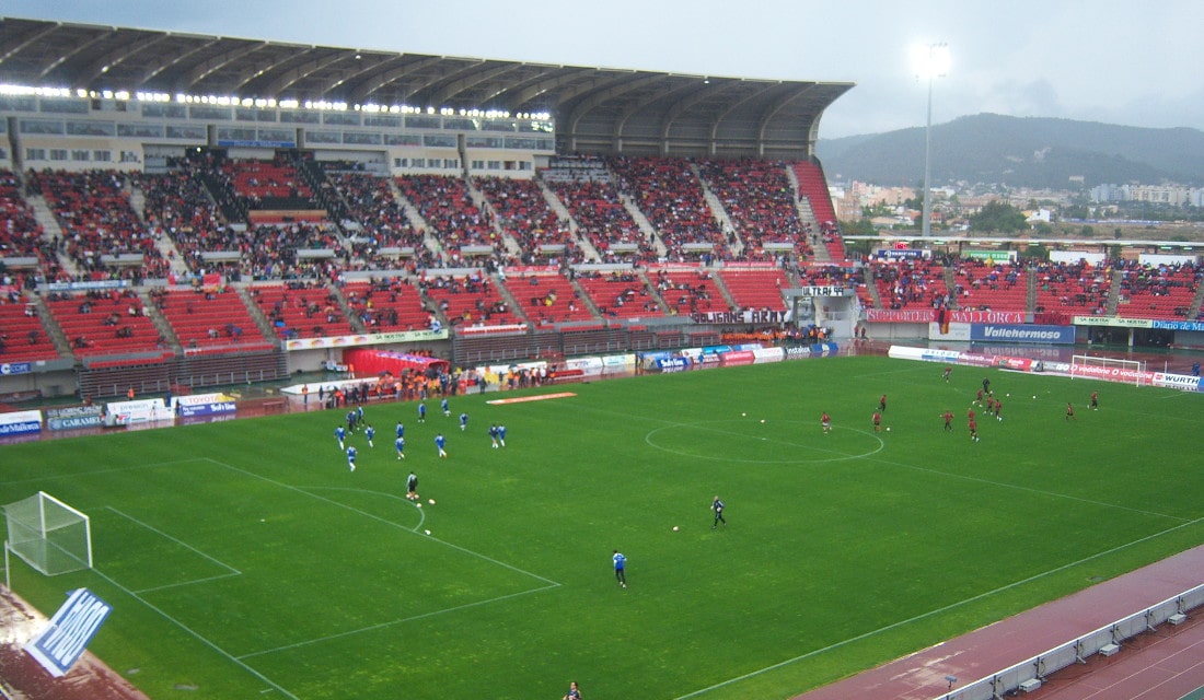 สนามแข่ง : Iberostar Stadium