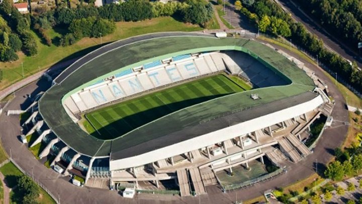 สนามแข่ง : Stade de la Beaujoire - Louis Fonteneau