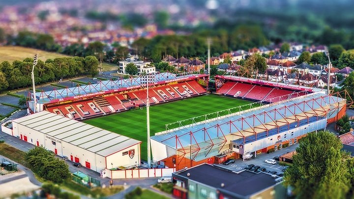 สนามแข่ง : Vitality Stadium