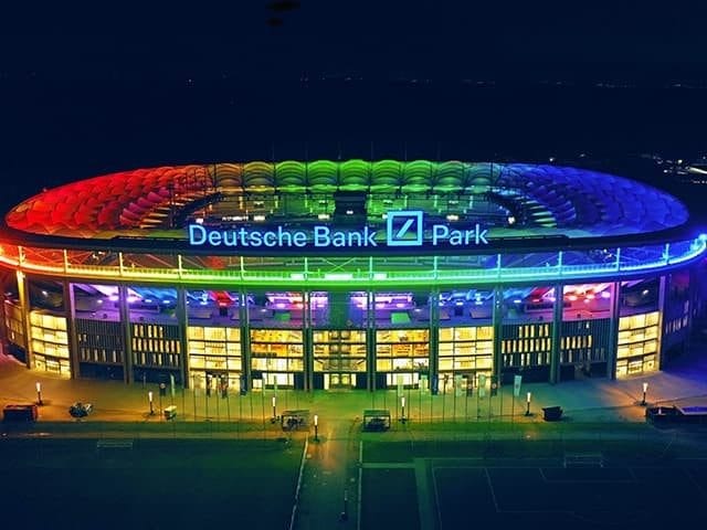 สนามแข่ง : Deutsche Bank Park