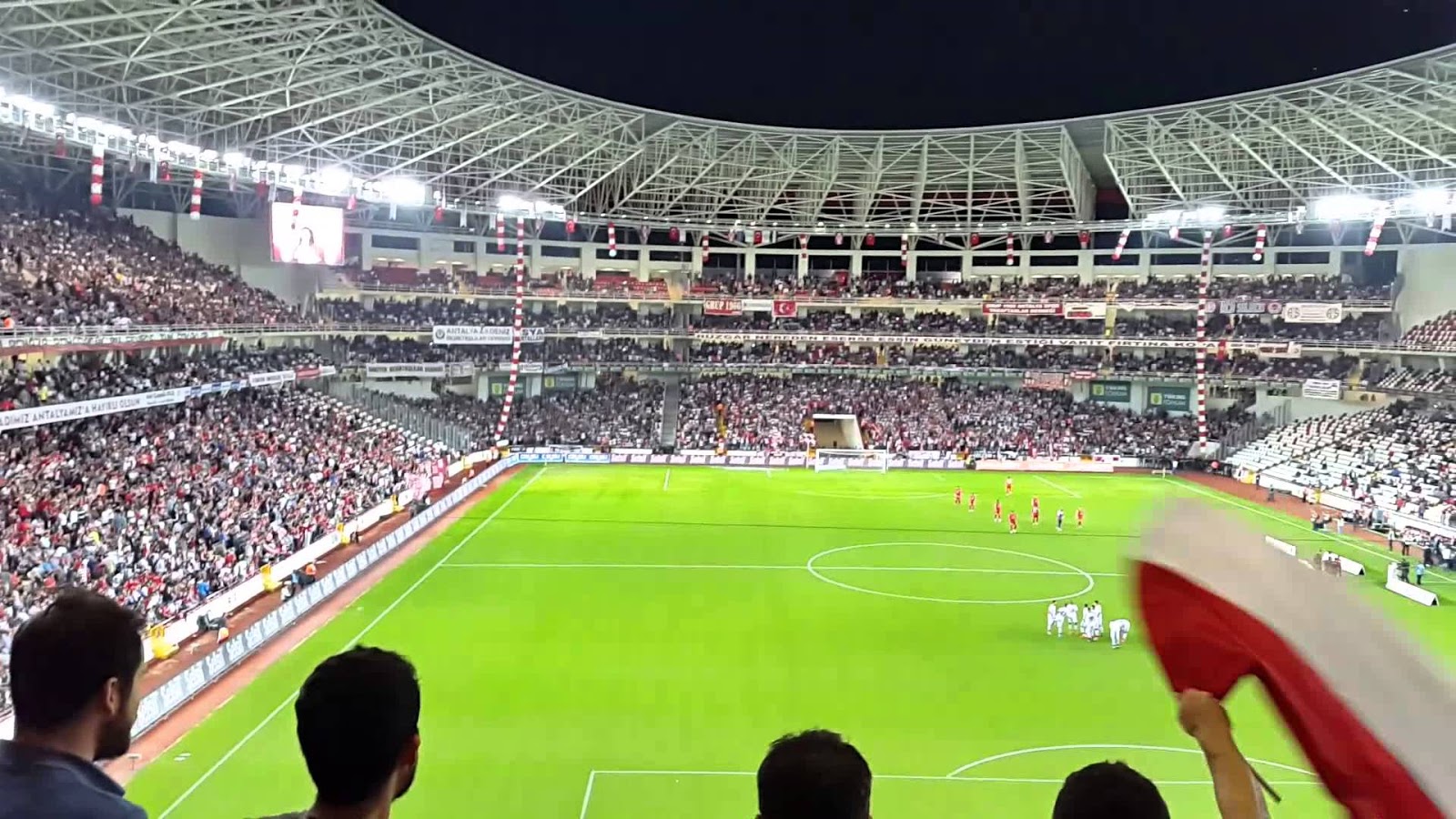 สนามแข่ง : Corendon Airlines Park Antalya Stadium