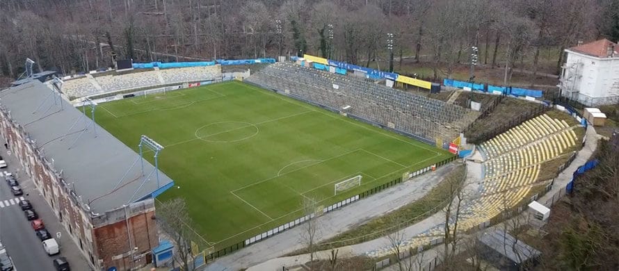 สนามแข่ง : Stade Joseph Marien