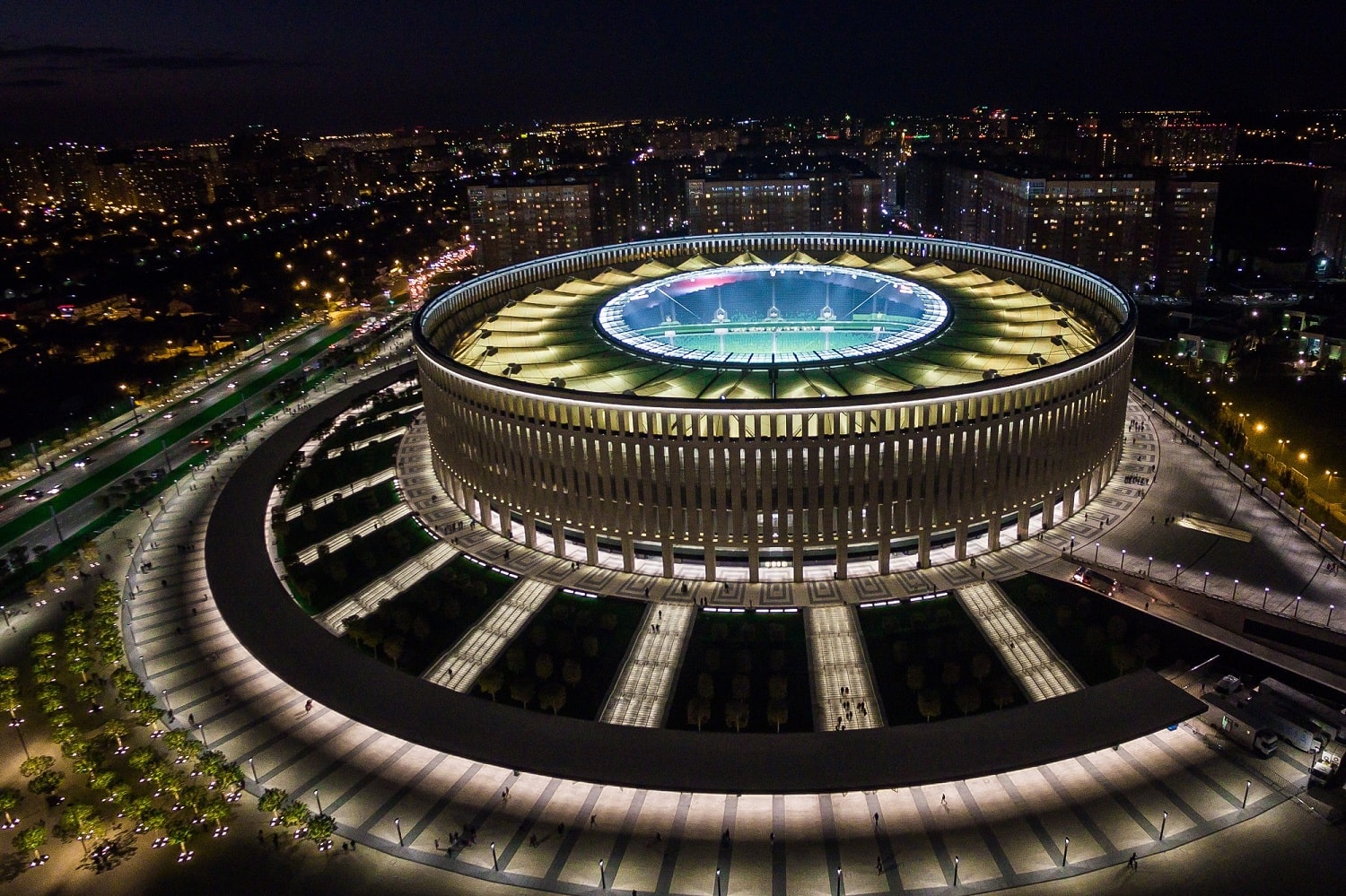 สนามแข่ง : Krasnodar Stadium