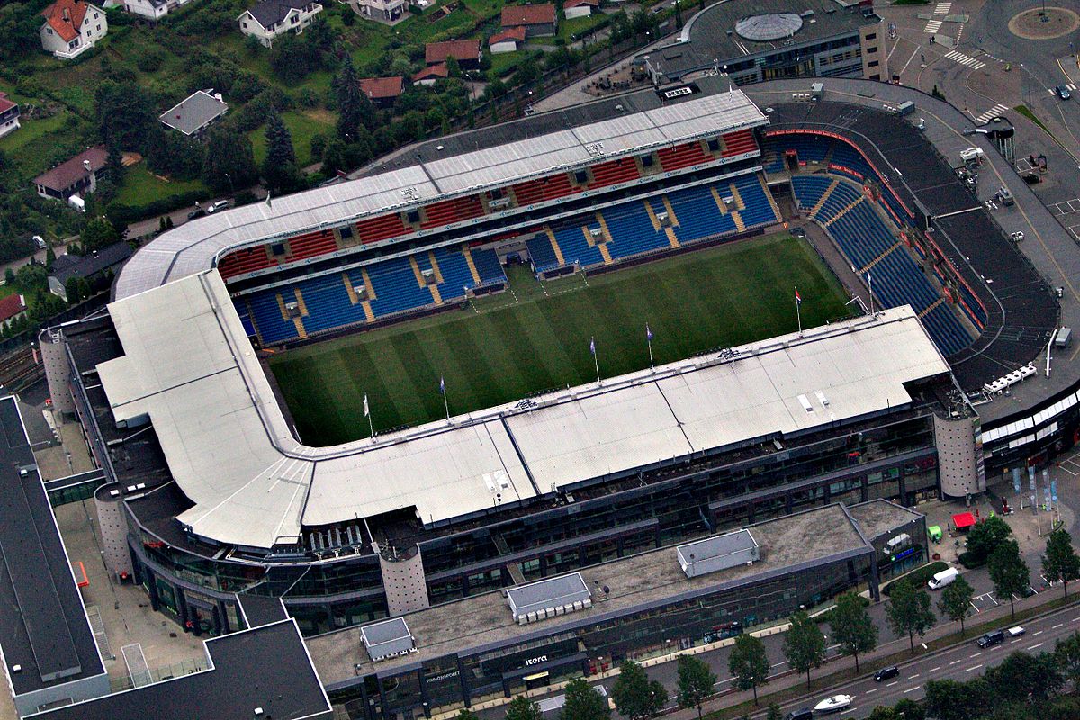 สนามแข่ง : Ullevaal Stadion