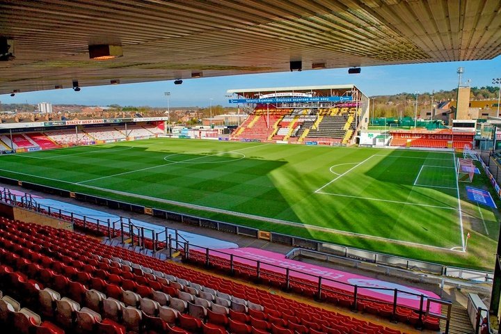 สนามแข่ง : Sincil Bank