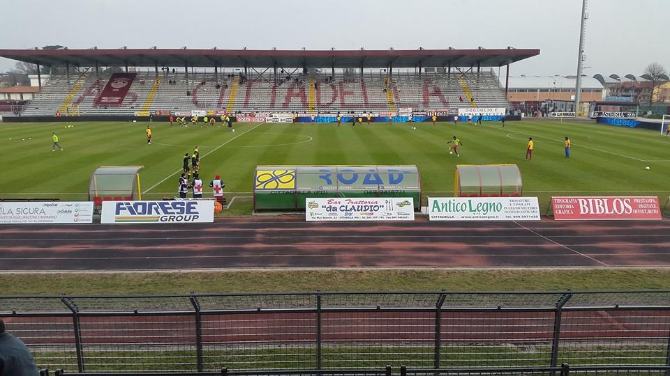 สนามแข่ง : Stadio Pier Cesare Tombolato