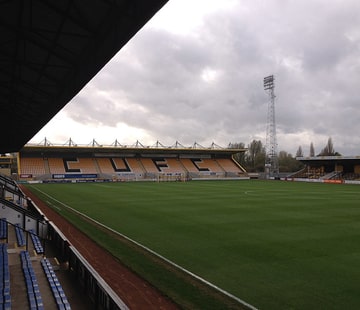 สนามแข่ง : Abbey Stadium