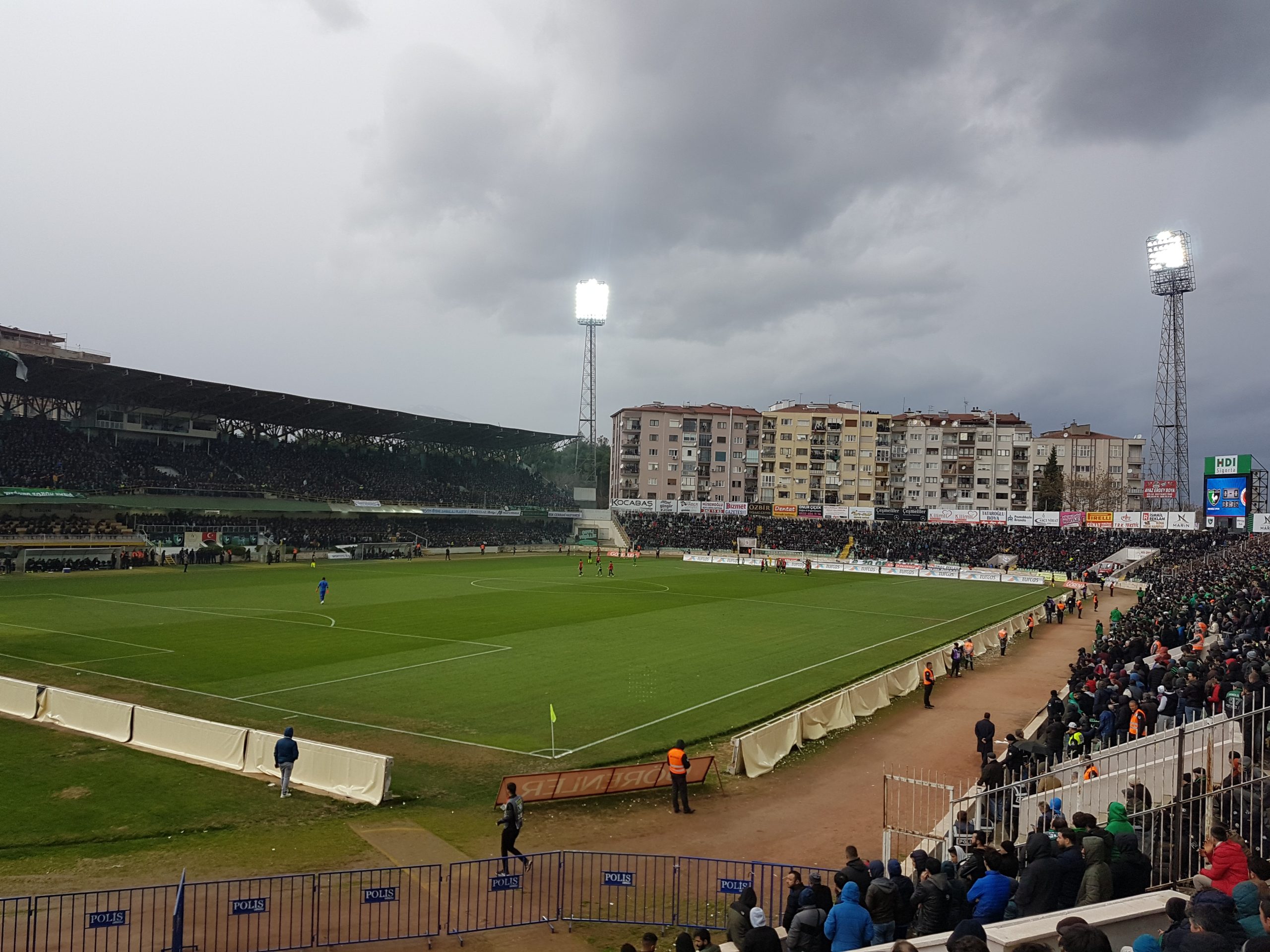 สนามแข่ง : Denizli Atatürk Stadium