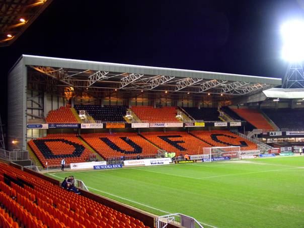 สนามแข่ง : Tannadice Park