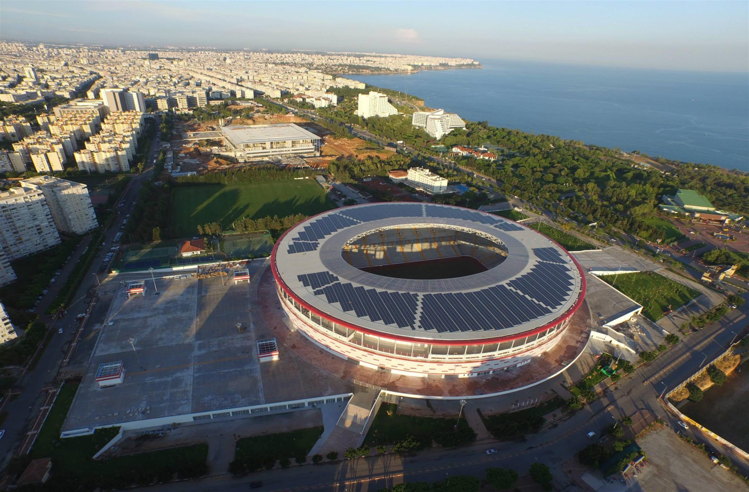 สนามแข่ง : Corendon Airlines Park Antalya Stadium