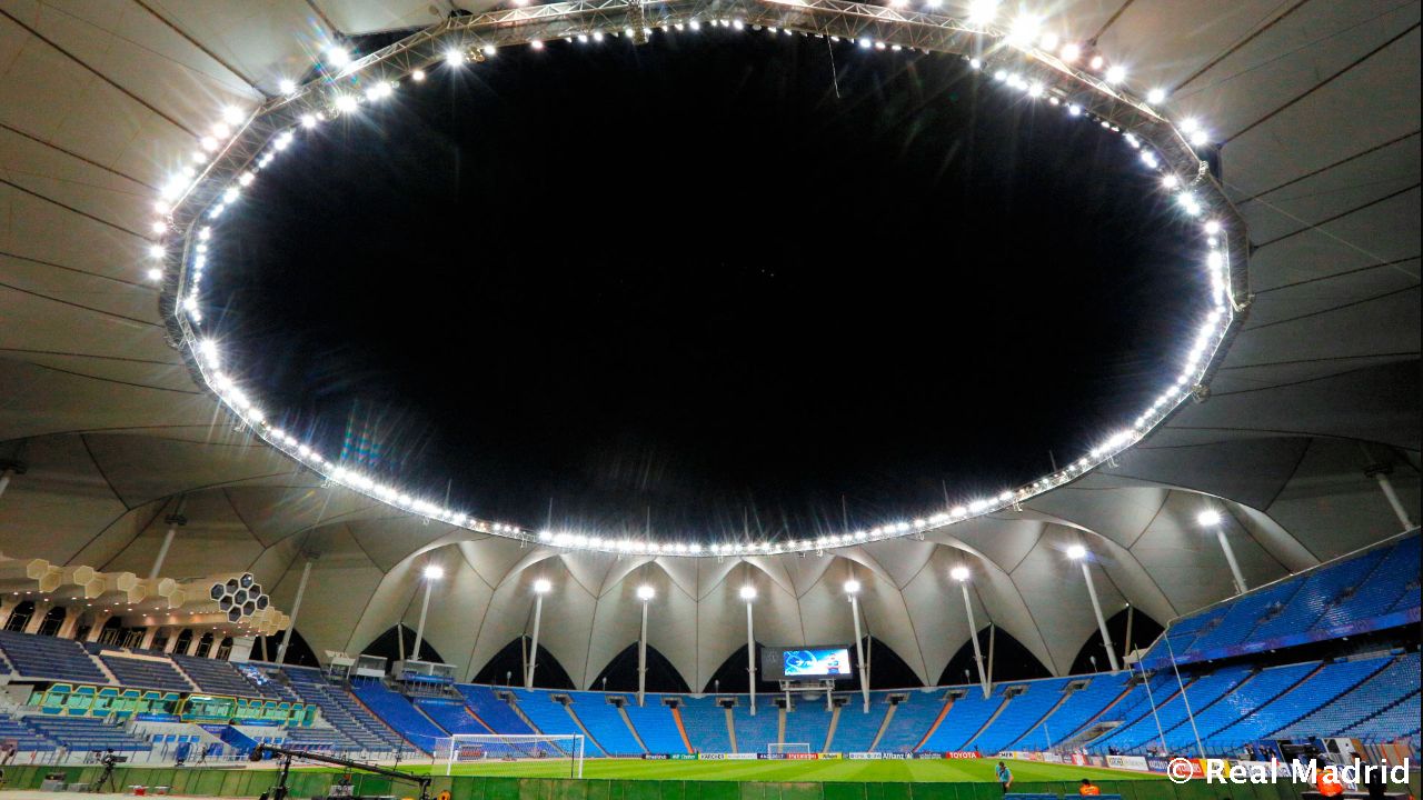 สนามแข่ง : King Fahd International Stadium