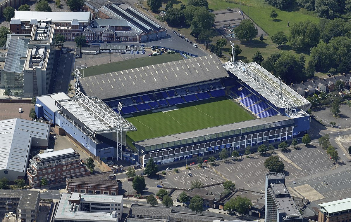 สนามแข่ง : Portman Road