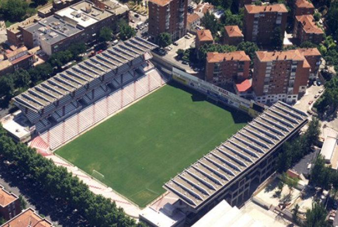 สนามแข่ง : Estadio de Vallecas