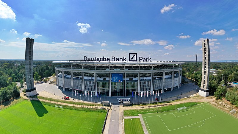 สนามแข่ง : Deutsche Bank Park