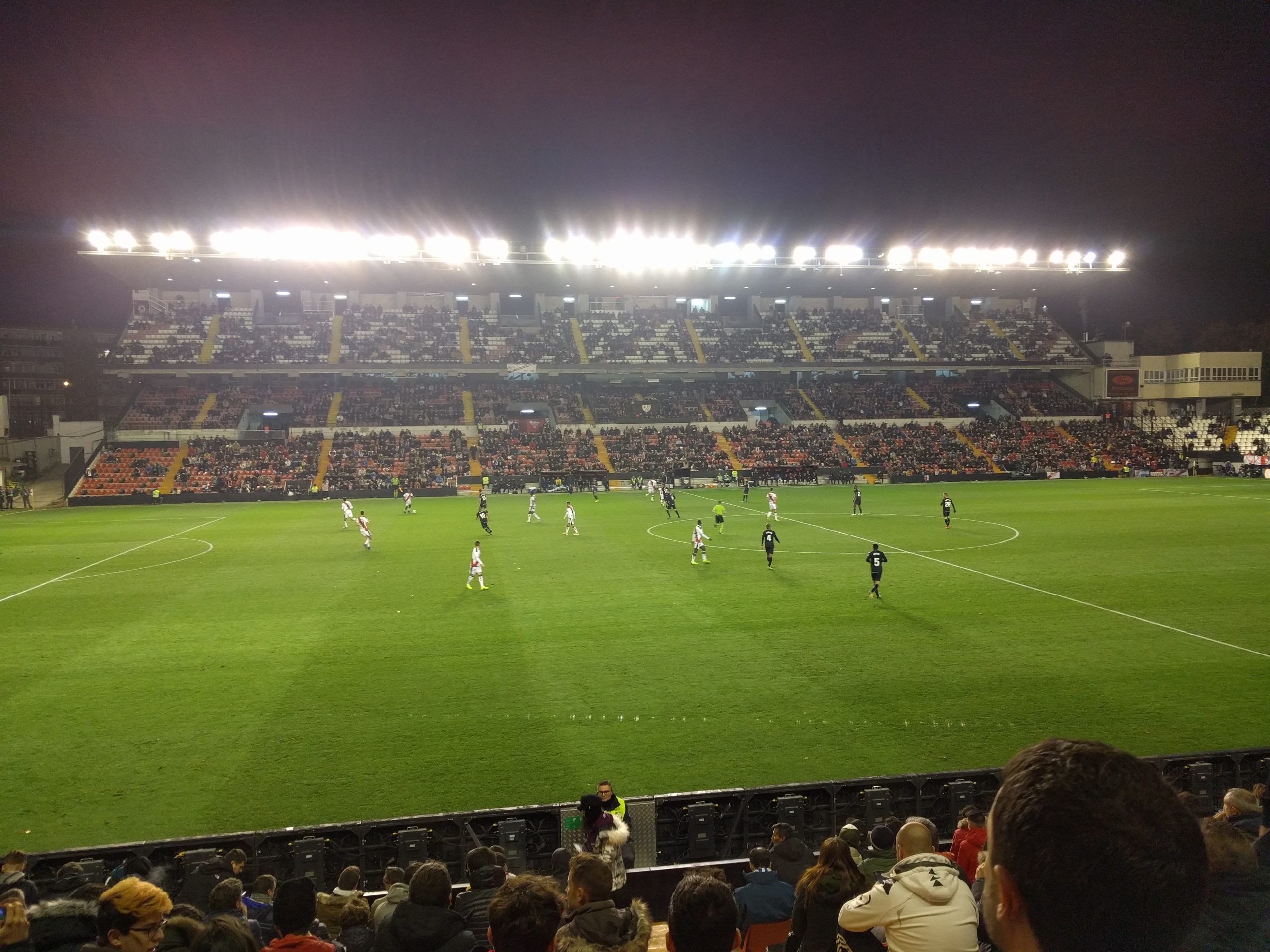 สนามแข่ง : Estadio de Vallecas