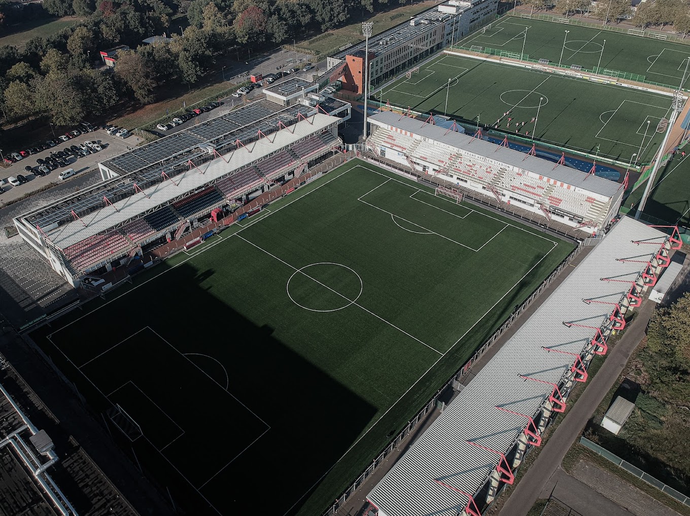 สนามแข่ง : Frans Heesen Stadion
