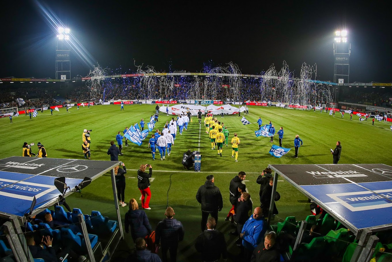 สนามแข่ง : MAC³PARK stadion