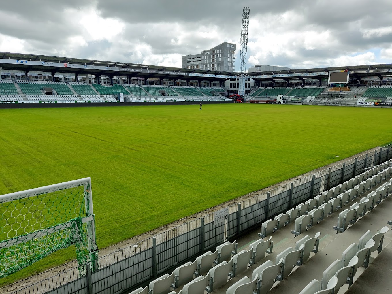 สนามแข่ง : Viborg Stadion