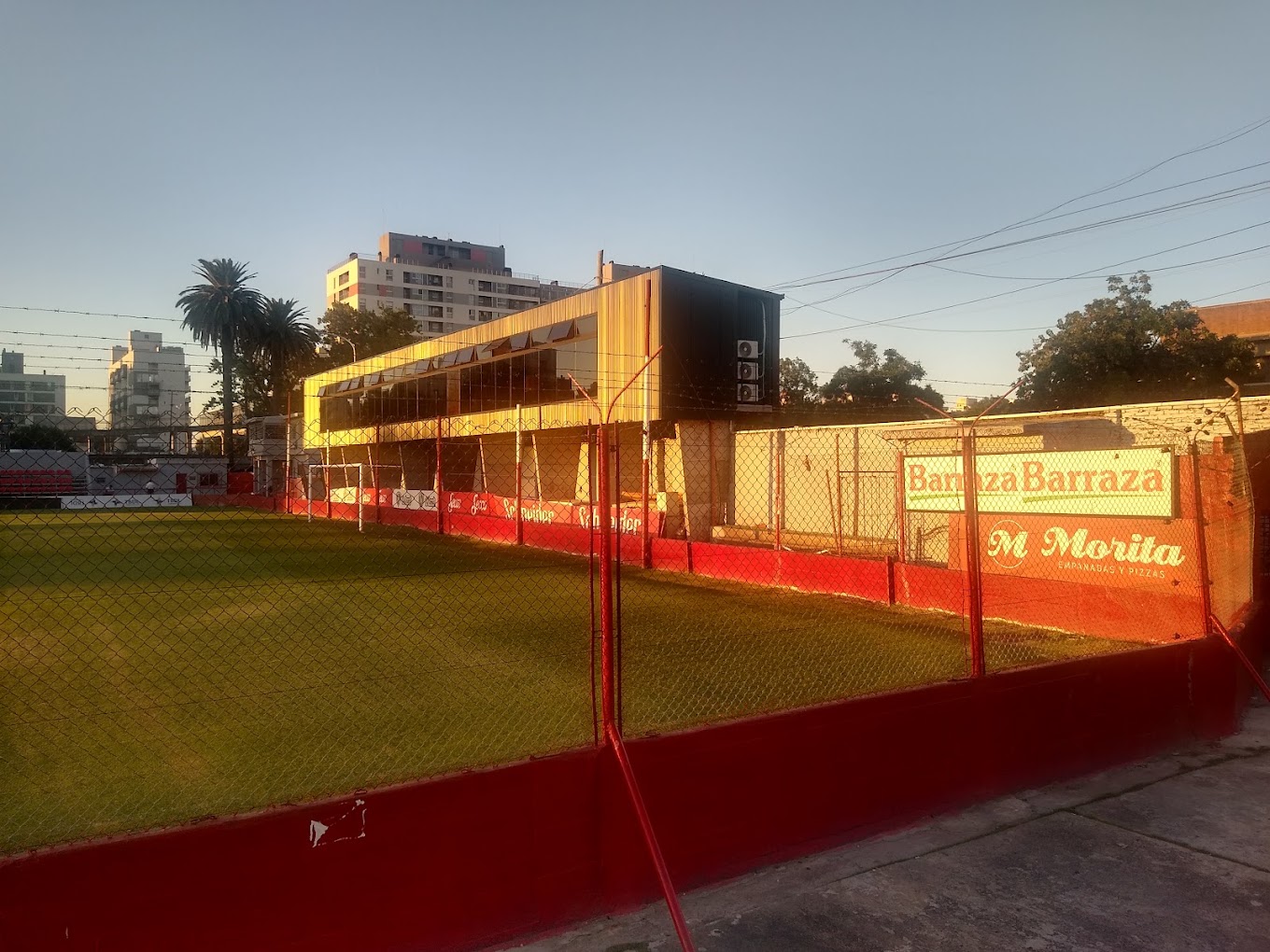 สนามแข่ง : Claudio Fabián Tapia Stadium