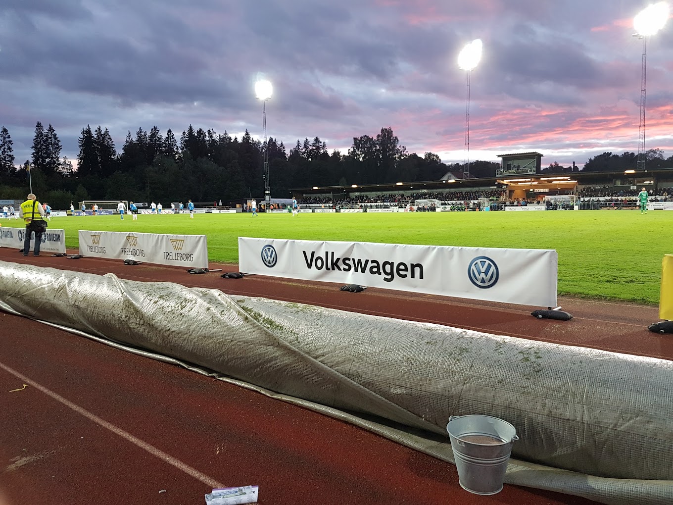 สนามแข่ง : Finnvedsvallen (IFK Värnamo)