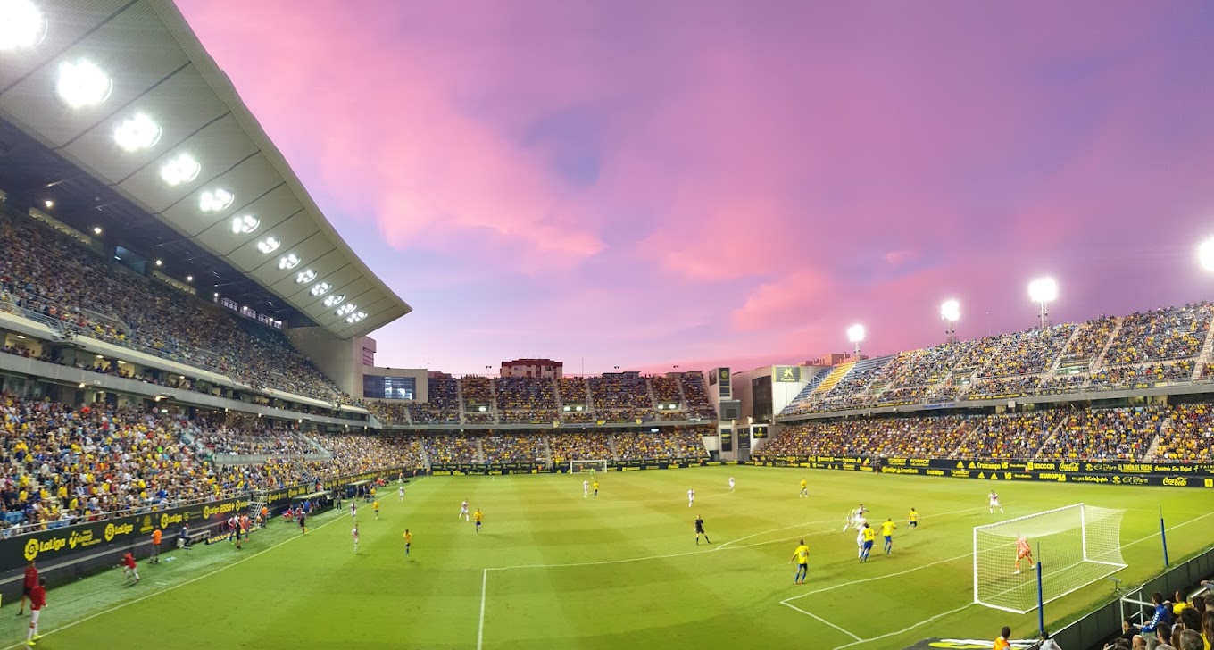 สนามแข่ง : Estadio Nuevo Mirandilla