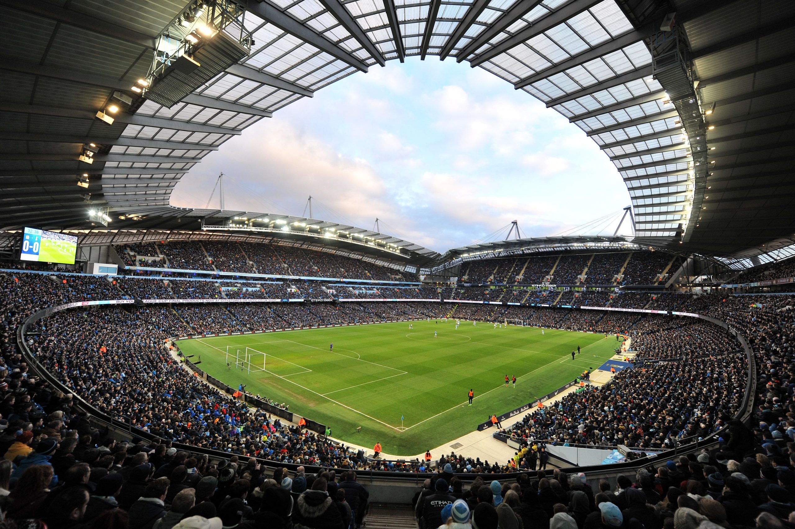 สนามแข่ง : Etihad Stadium