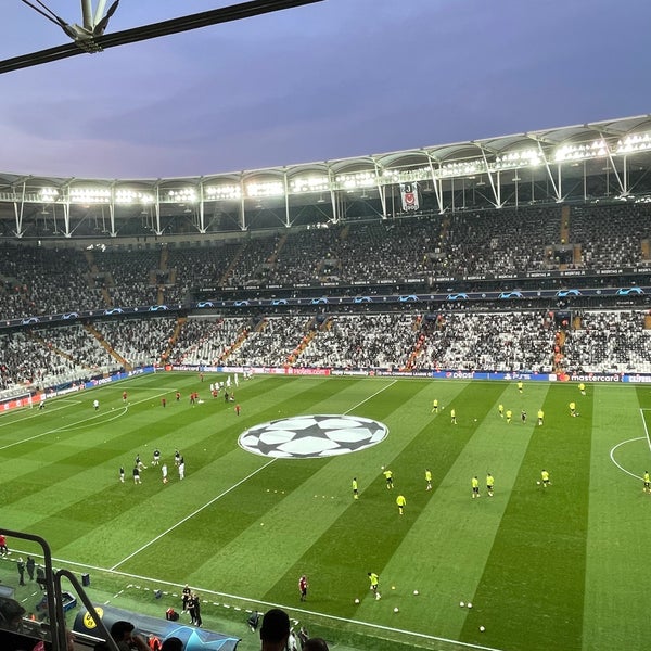 สนามแข่ง : Vodafone Stadium