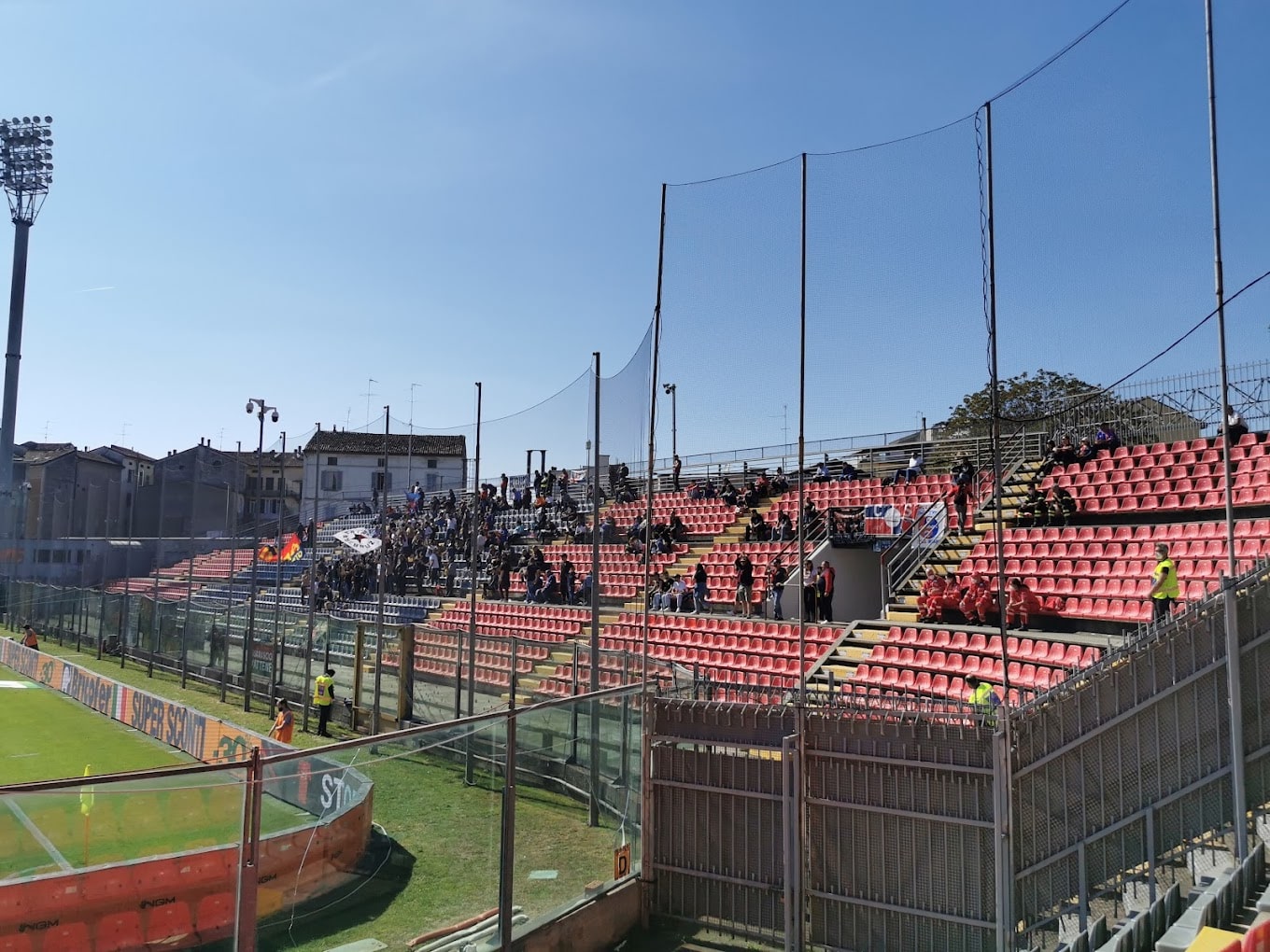 สนามแข่ง : Giovanni Zini Stadium